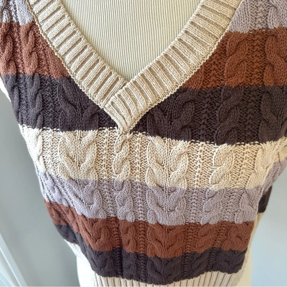 🌸Striped Cable Knit Sweater Vest. Brown/Creme/Lavender/Rust. 1 SM 1 M 1 LRG - Picture 6 of 6
